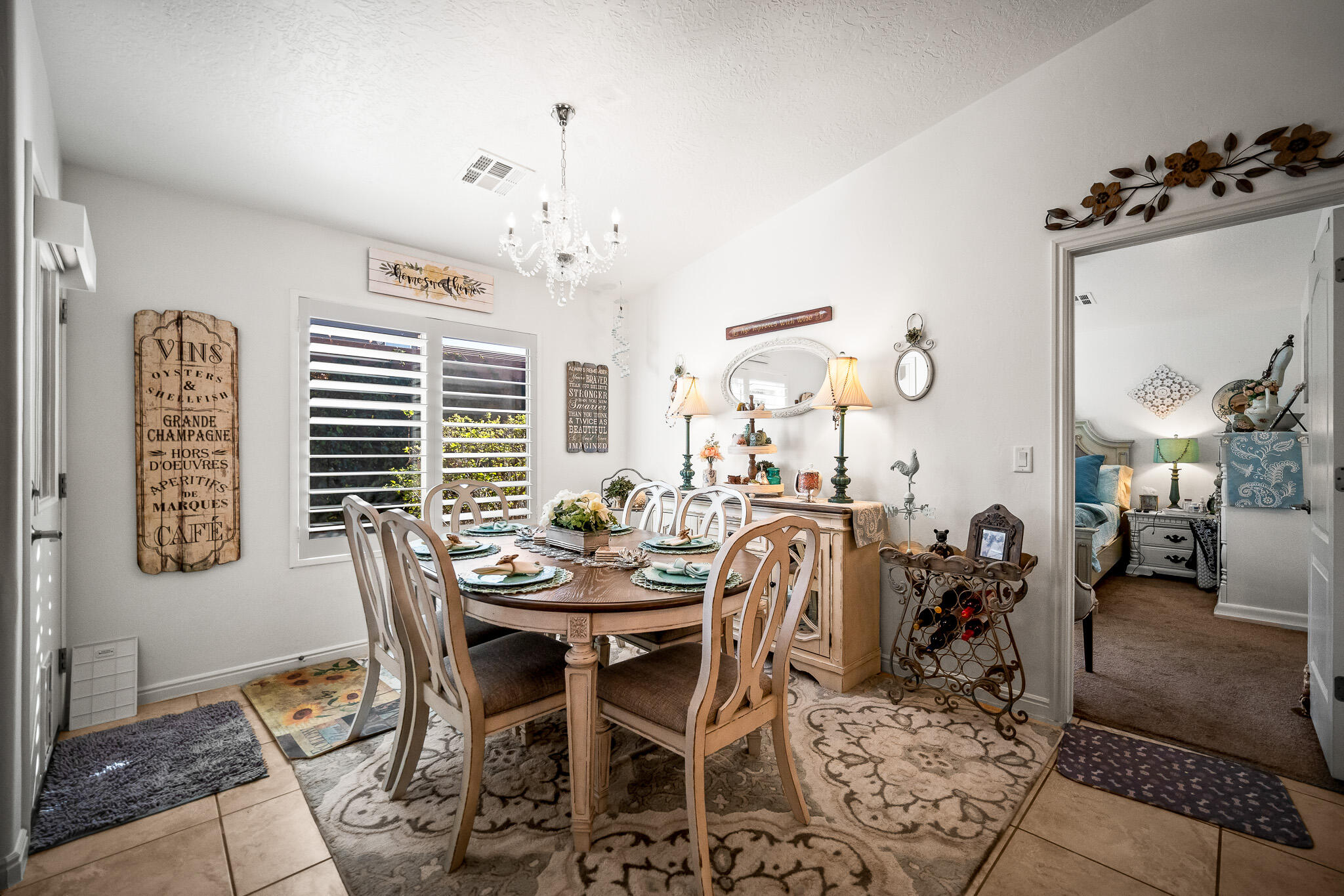 DESERT ROSE - Residential