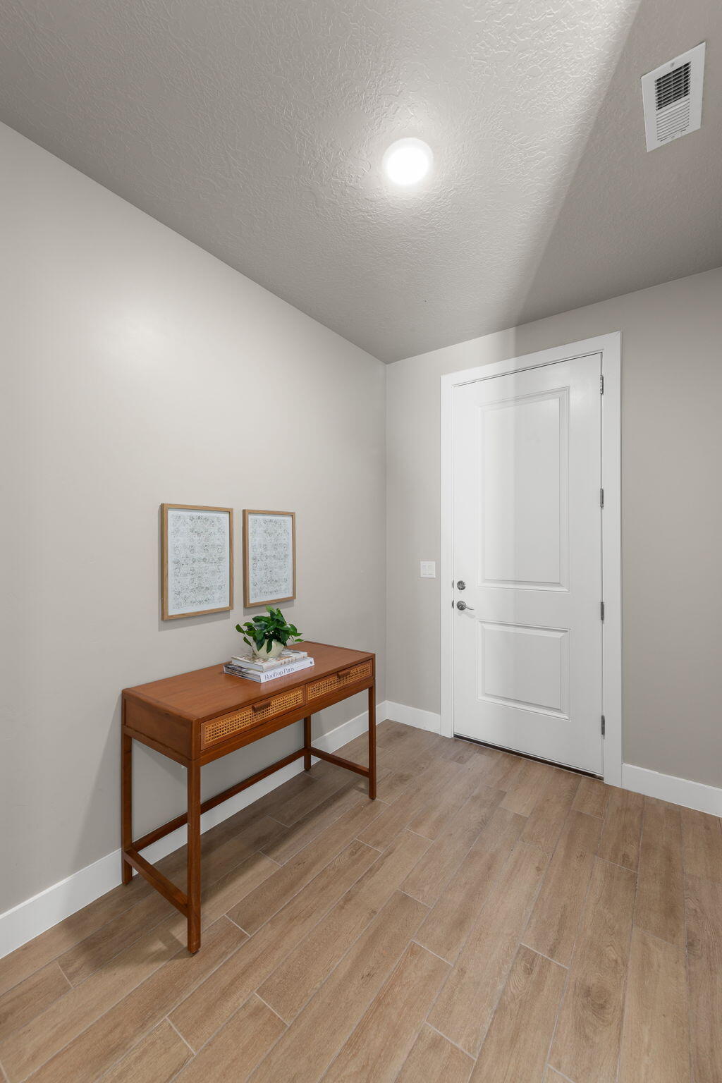 HURRICANE HEIGHTS TOWNHOMES - Residential