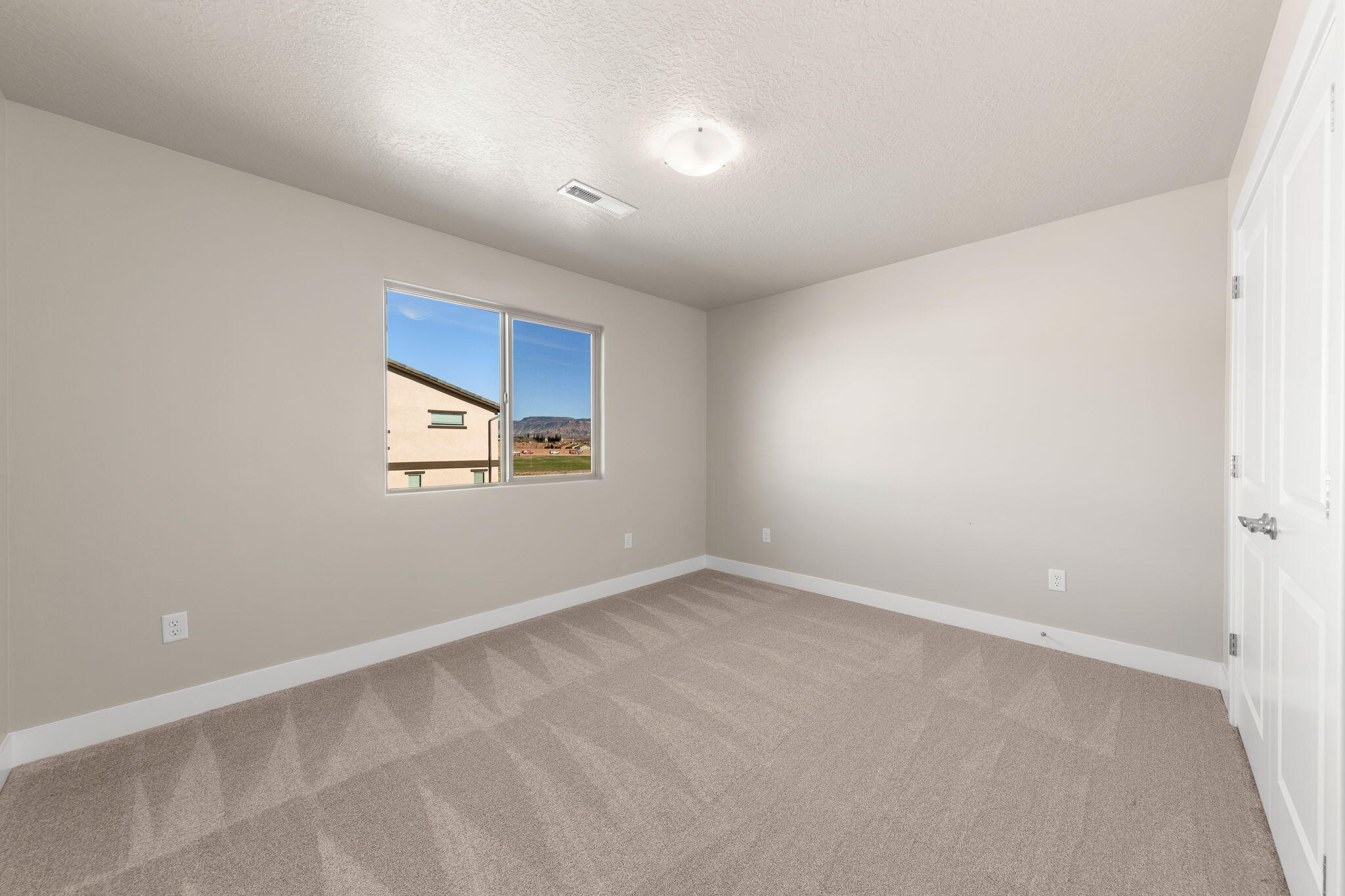 HURRICANE HEIGHTS TOWNHOMES - Residential