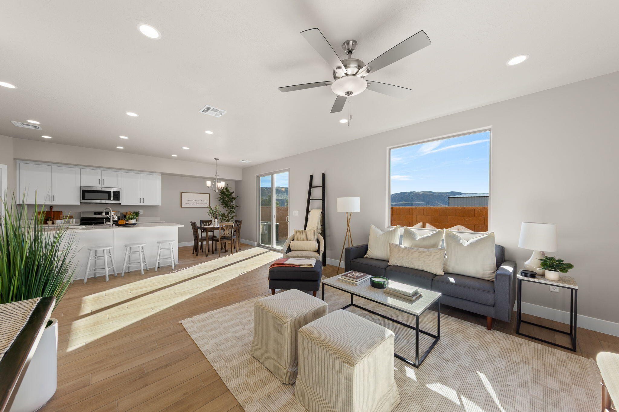 HURRICANE HEIGHTS TOWNHOMES - Residential