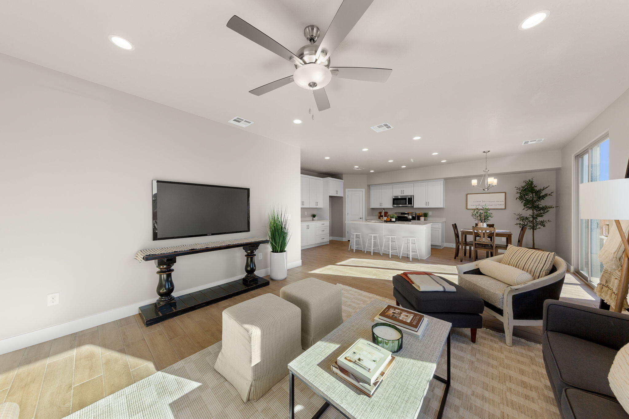 HURRICANE HEIGHTS TOWNHOMES - Residential