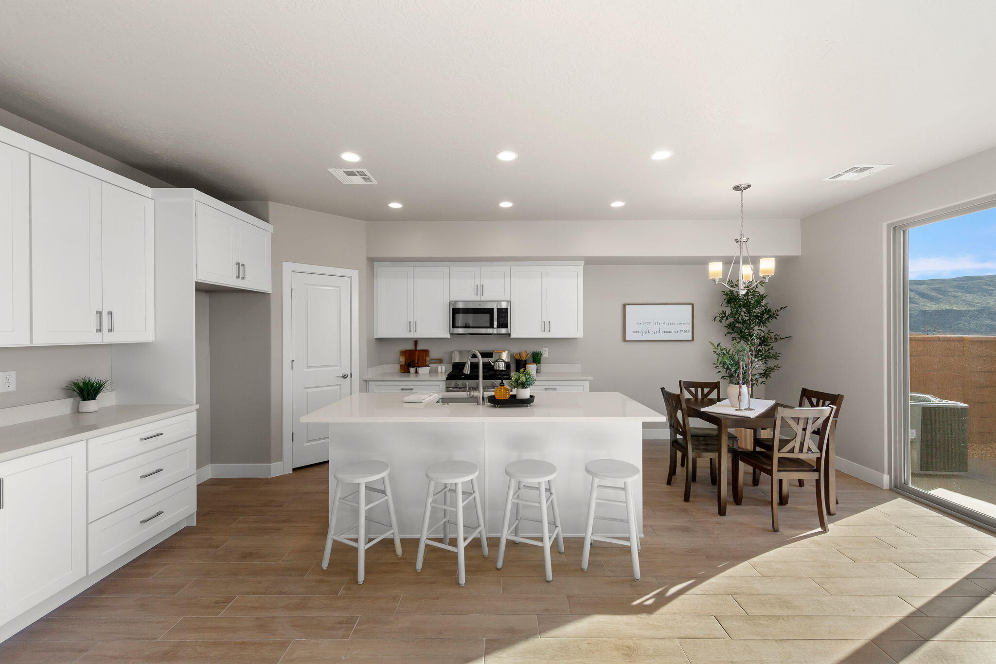 HURRICANE HEIGHTS TOWNHOMES - Residential