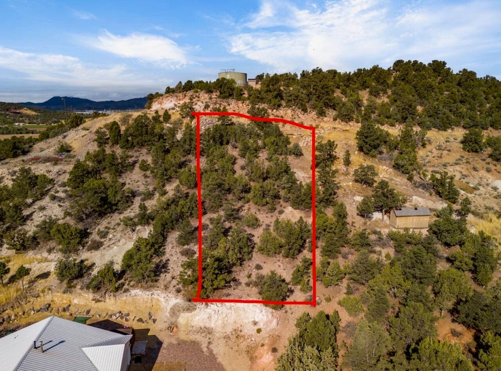 Photo of 52 N Red Hill RD DDE-1-12-20 #DDE-1-12-20, Central, UT 84722 (MLS # 26-276345)