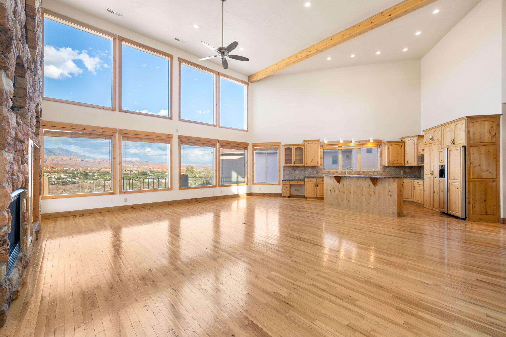 EAST RIDGE - Residential