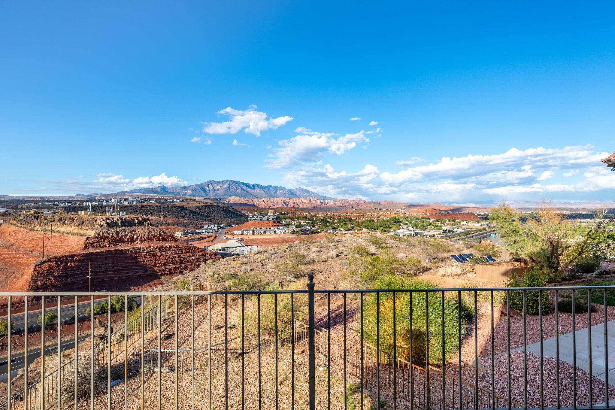 EAST RIDGE - Residential