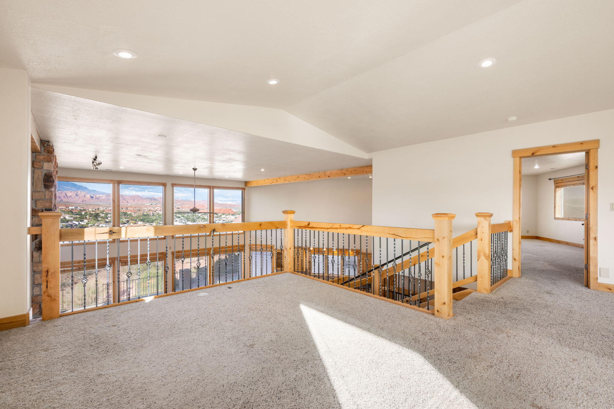 EAST RIDGE - Residential