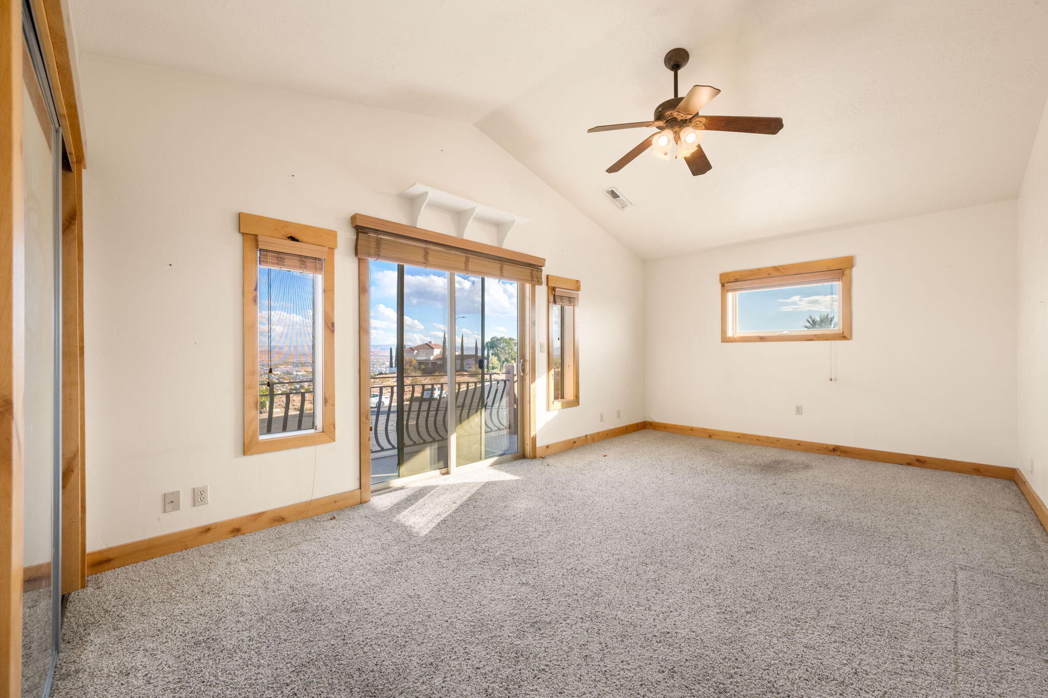 EAST RIDGE - Residential