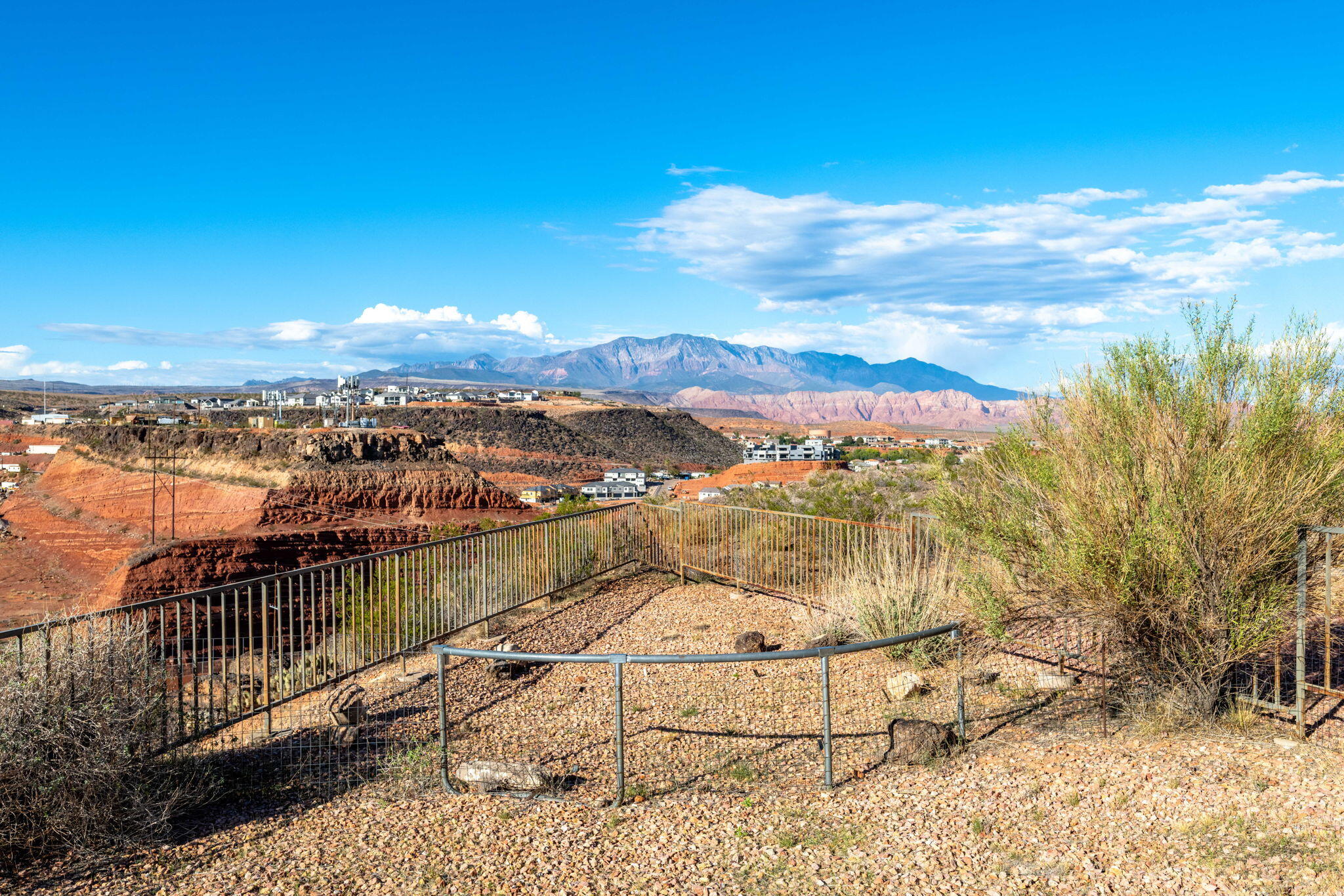 EAST RIDGE - Residential