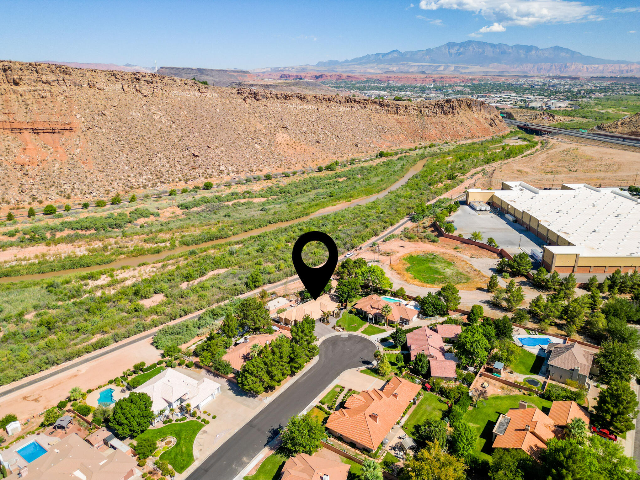 CASA DEL RIO - Residential