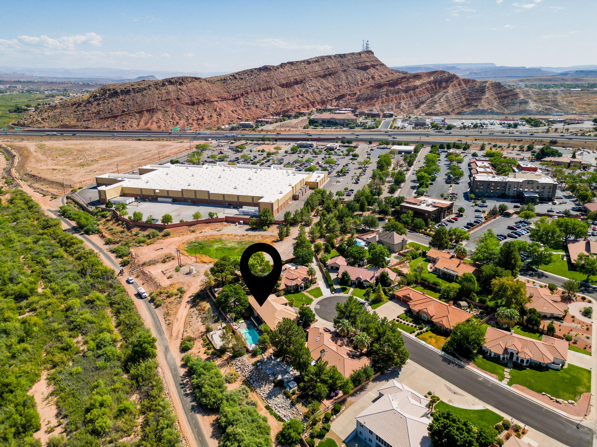 CASA DEL RIO - Residential