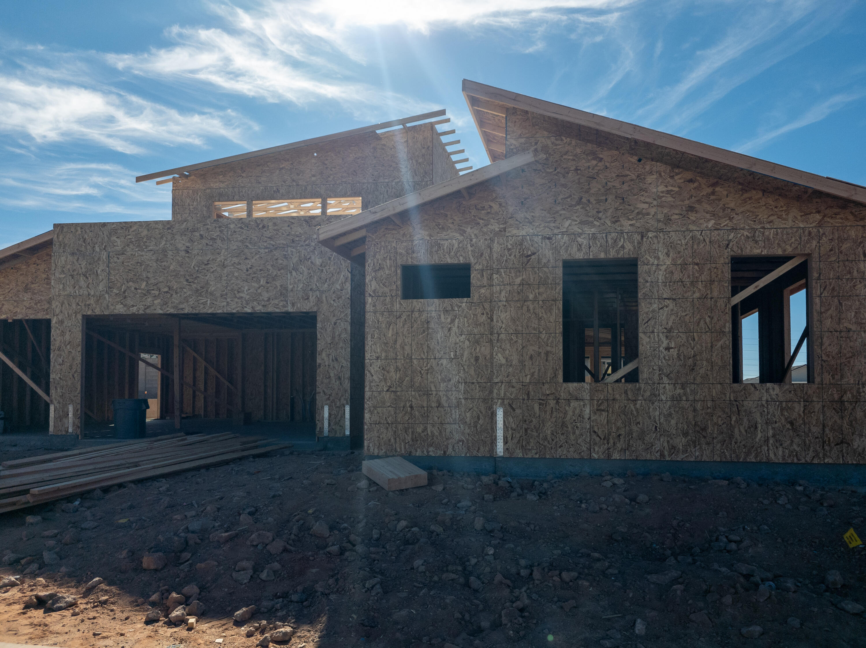 PEREGRINE POINTE WEST - Residential