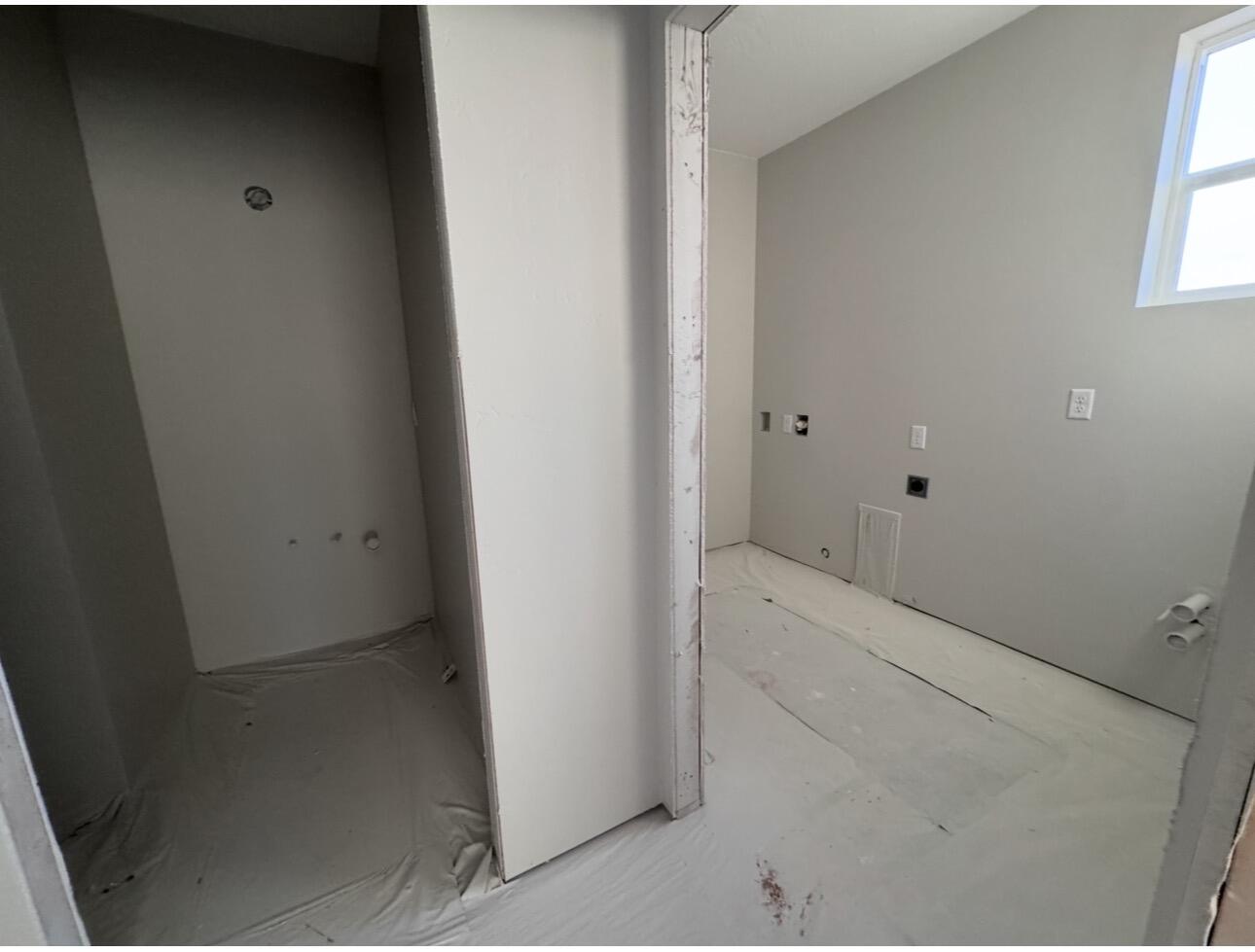 PEREGRINE POINTE WEST - Residential