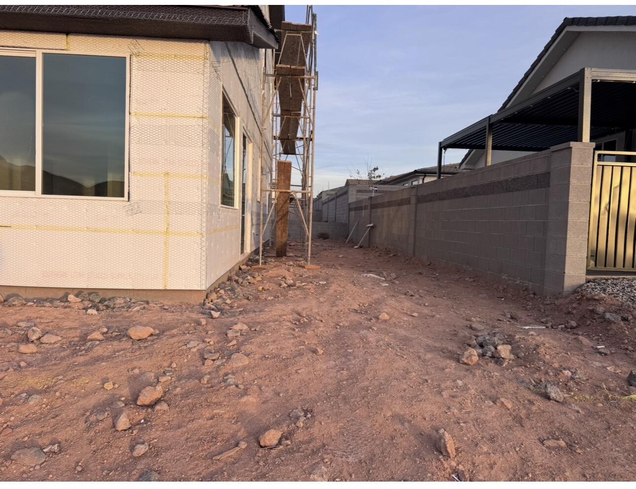 PEREGRINE POINTE WEST - Residential