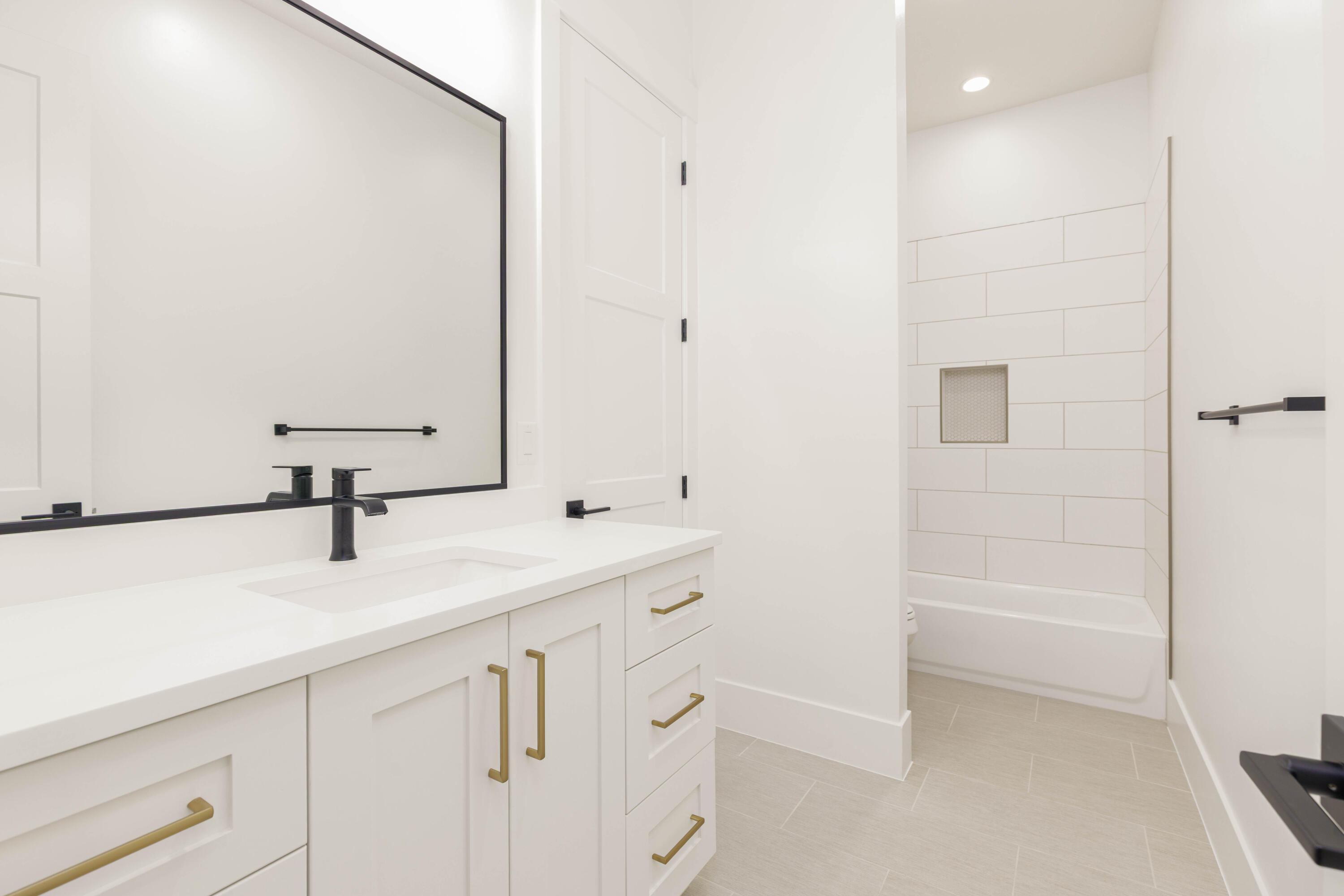 MOORLAND PARK - Residential