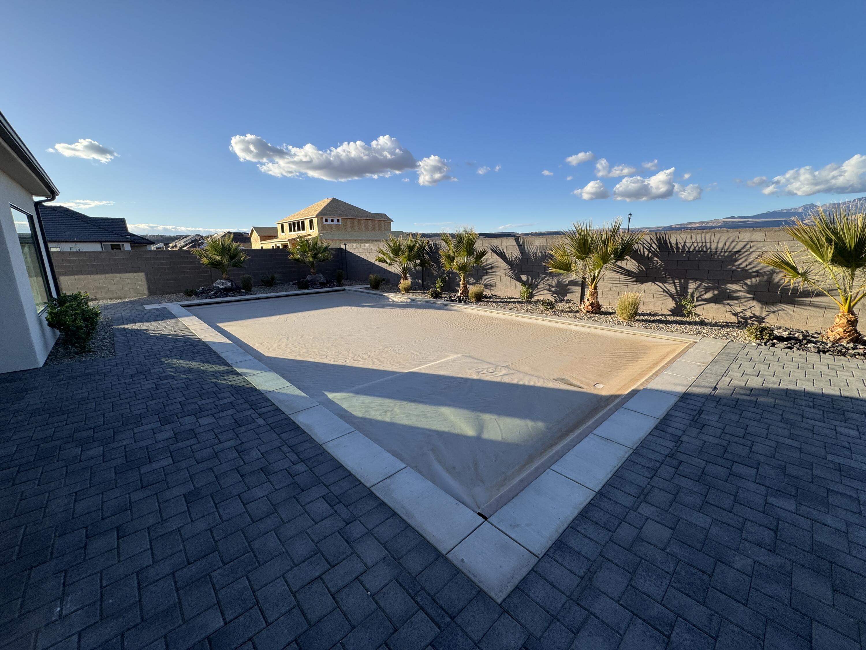 MOORLAND PARK - Residential