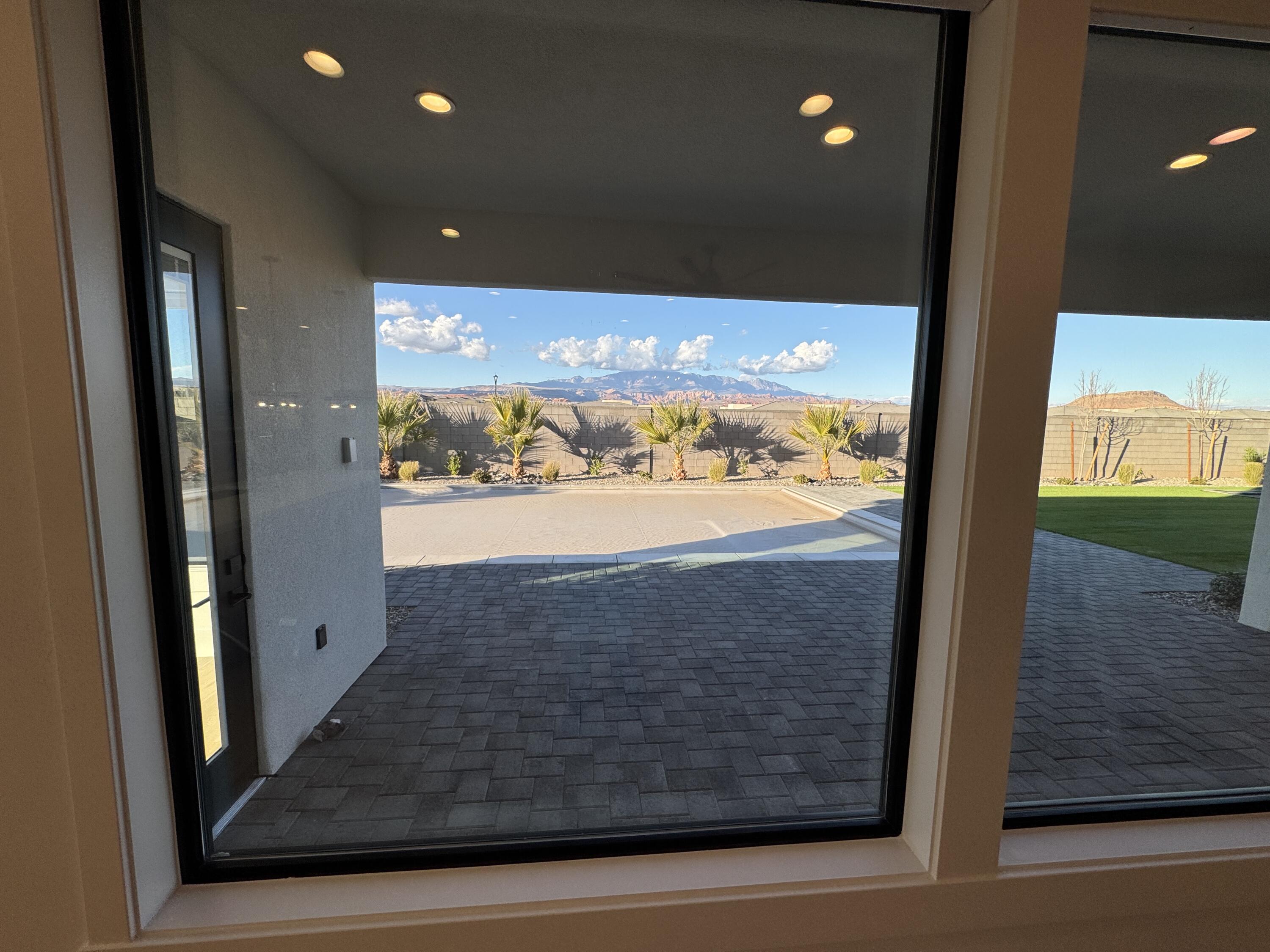 MOORLAND PARK - Residential