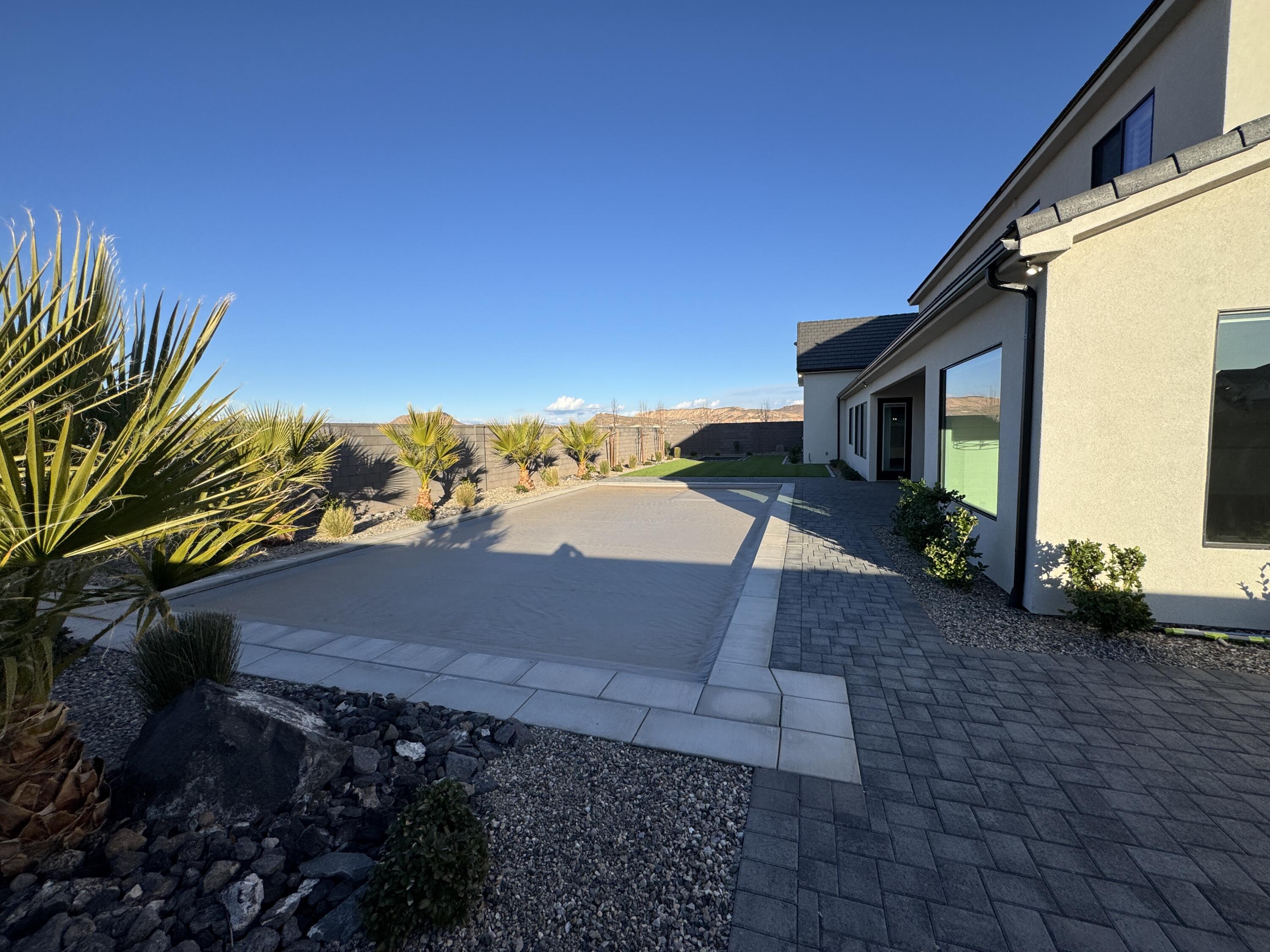 MOORLAND PARK - Residential