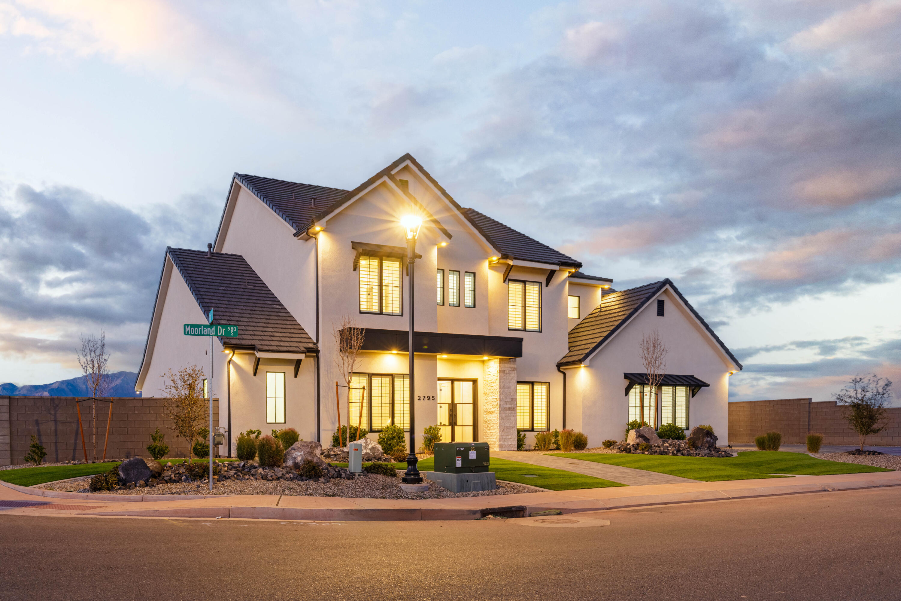 MOORLAND PARK - Residential