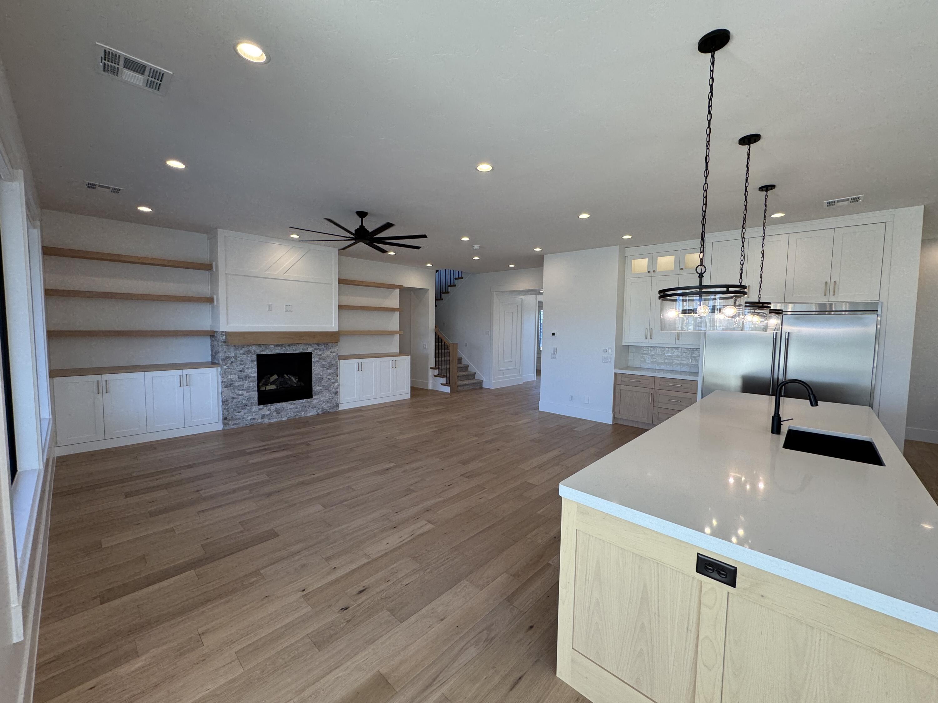 MOORLAND PARK - Residential