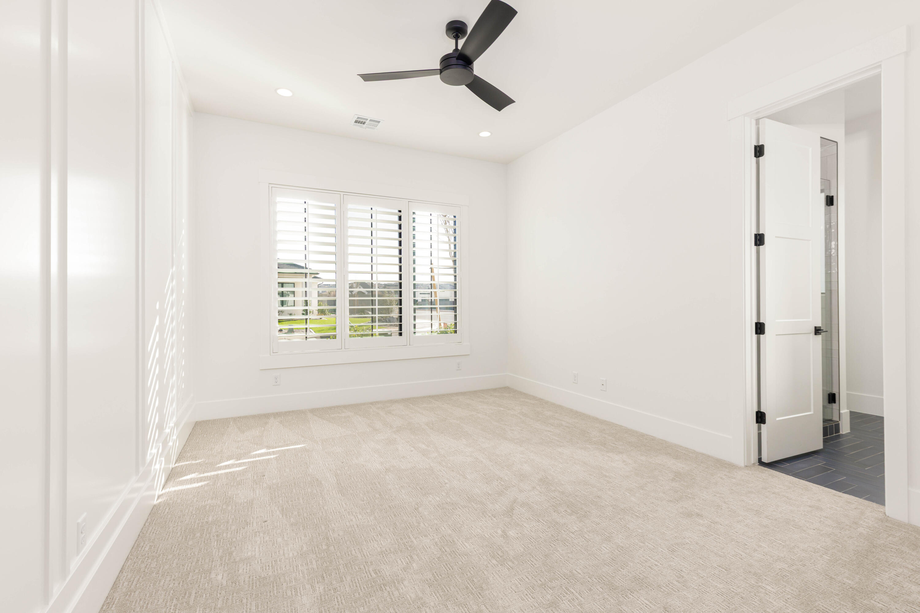 MOORLAND PARK - Residential