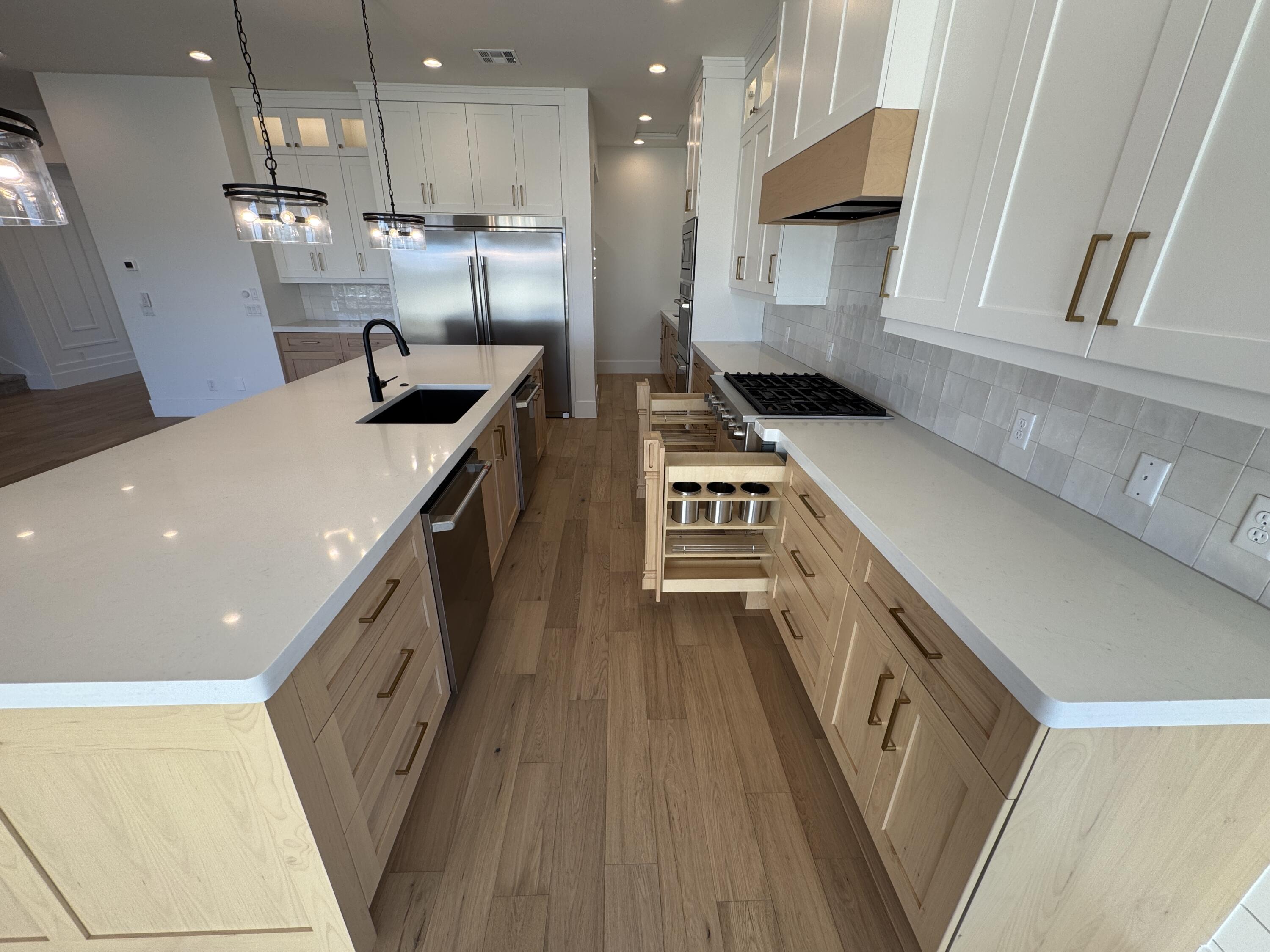 MOORLAND PARK - Residential