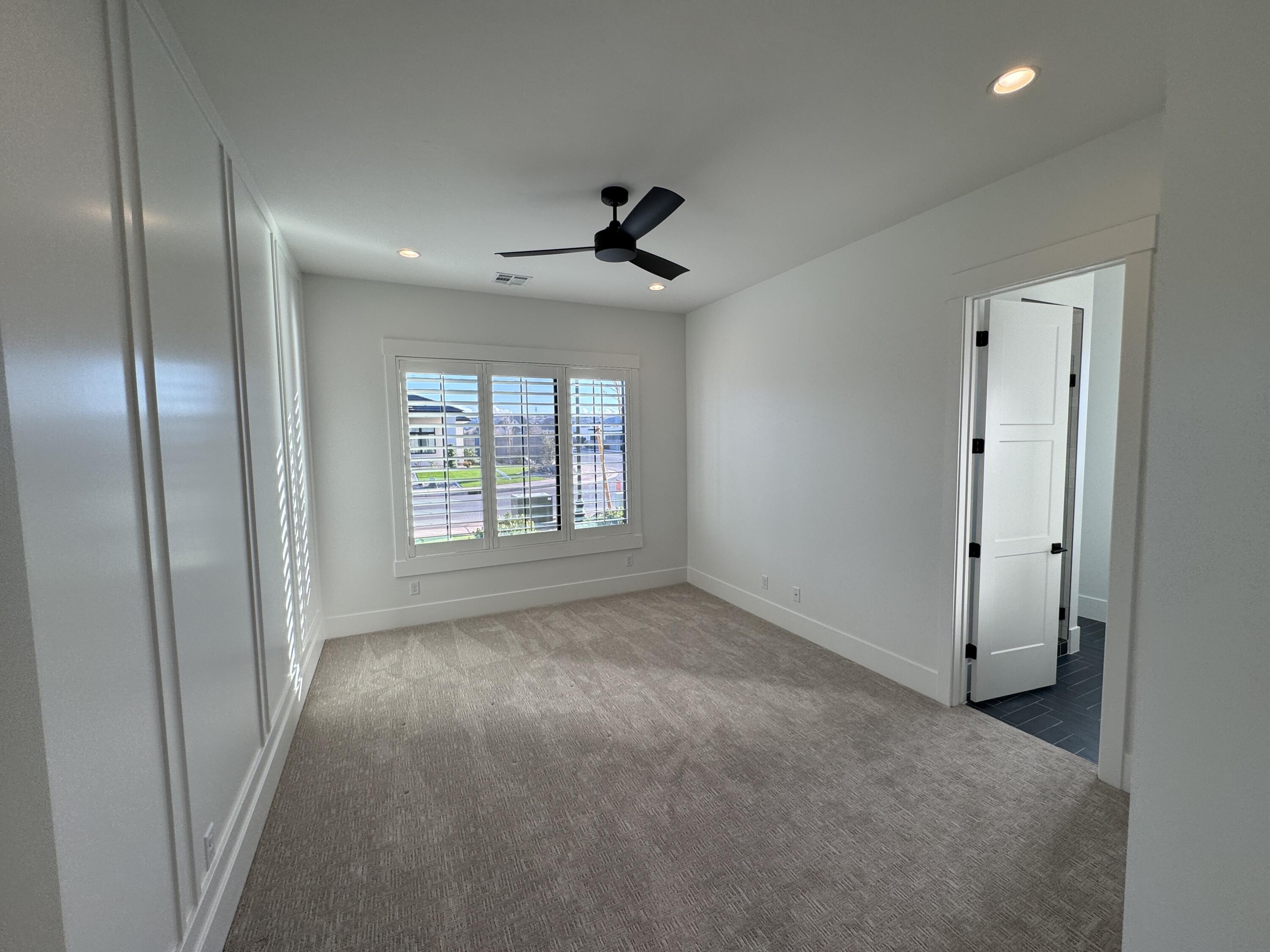 MOORLAND PARK - Residential