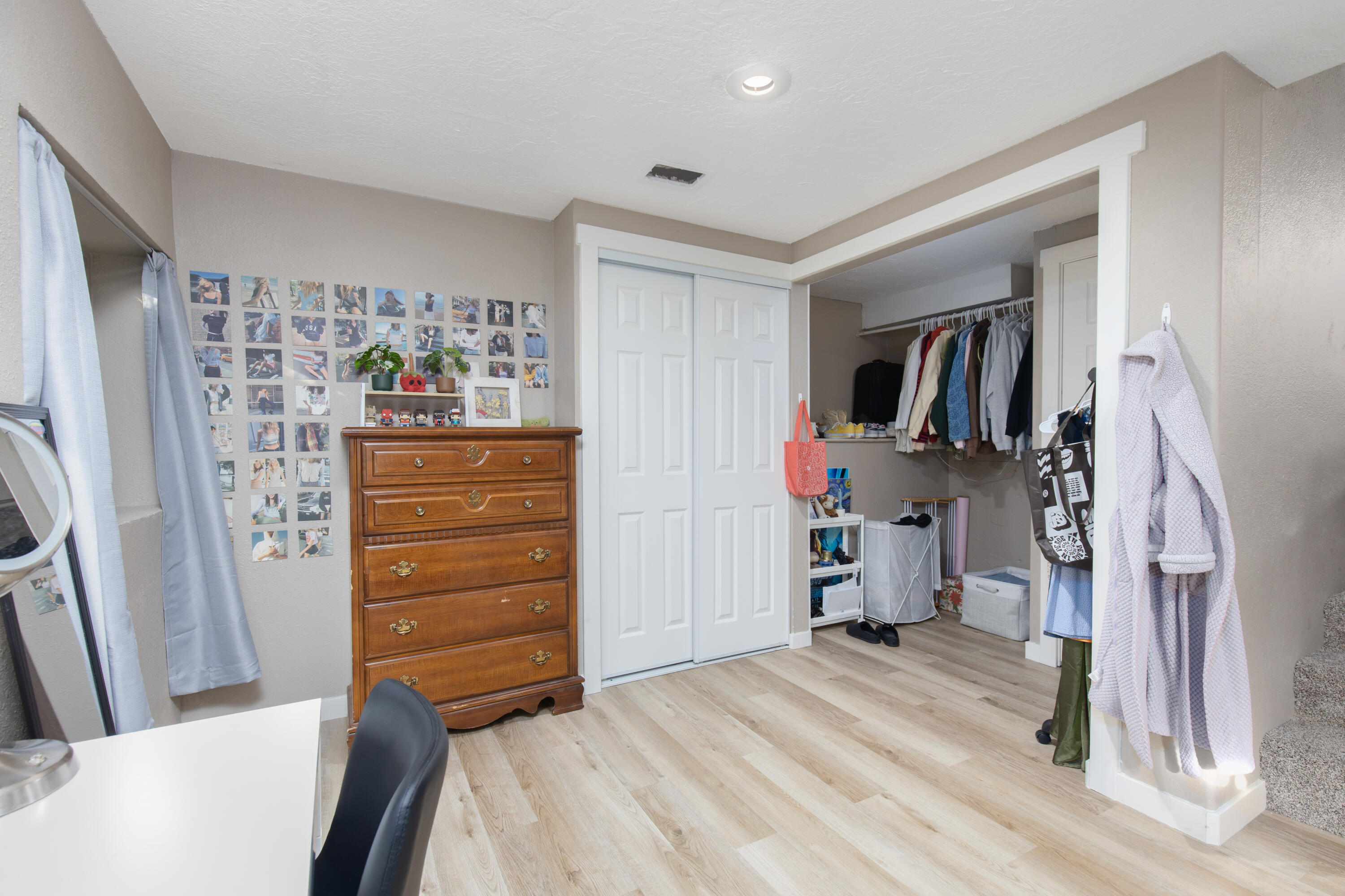 FLEETWOOD SQUARE CONDOS - Residential