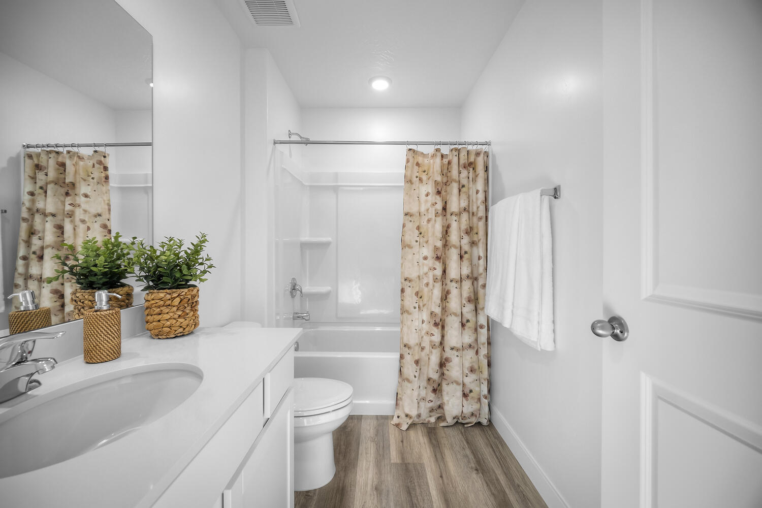 LAVENDER CANYON AT LONG VALLEY - Residential