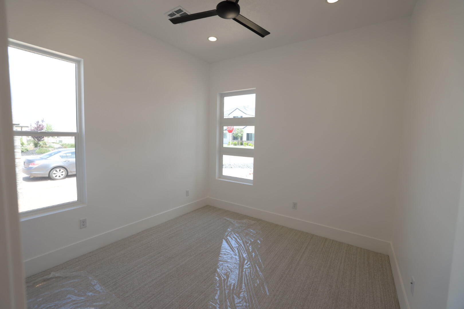 HAWKEYE POINTE SUB - Residential