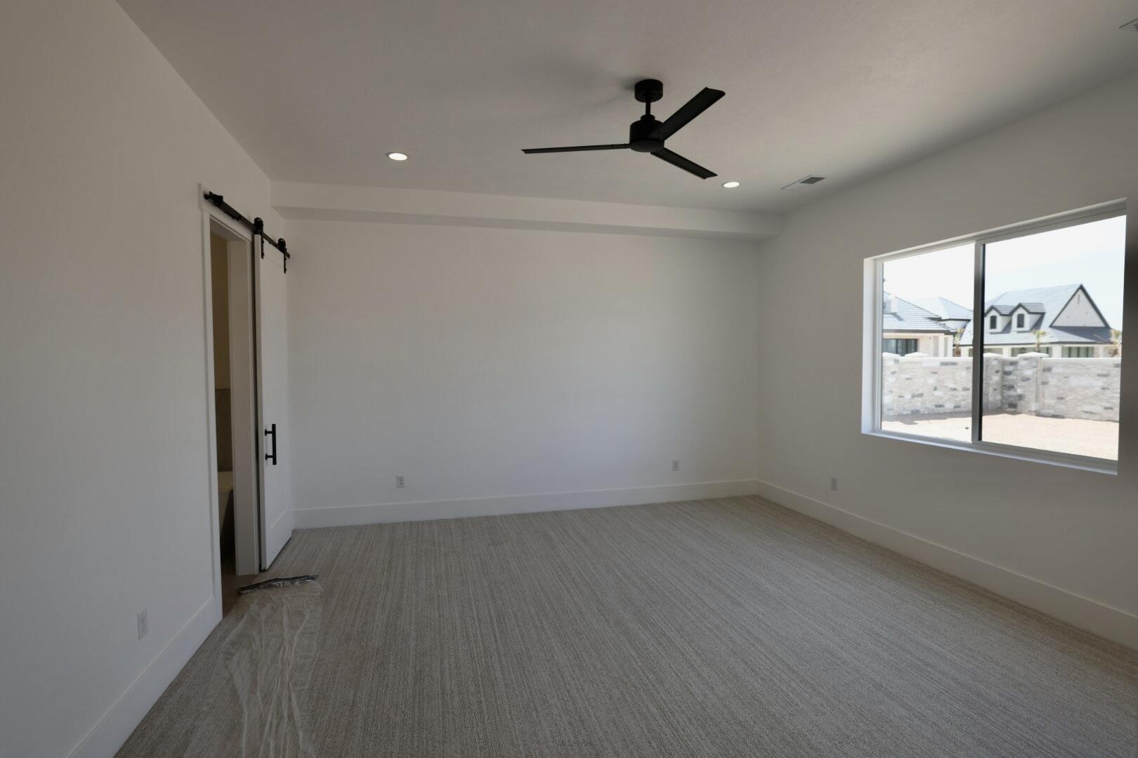 HAWKEYE POINTE SUB - Residential