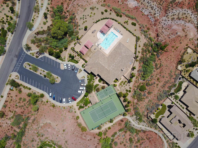 CORAL CANYON - Residential