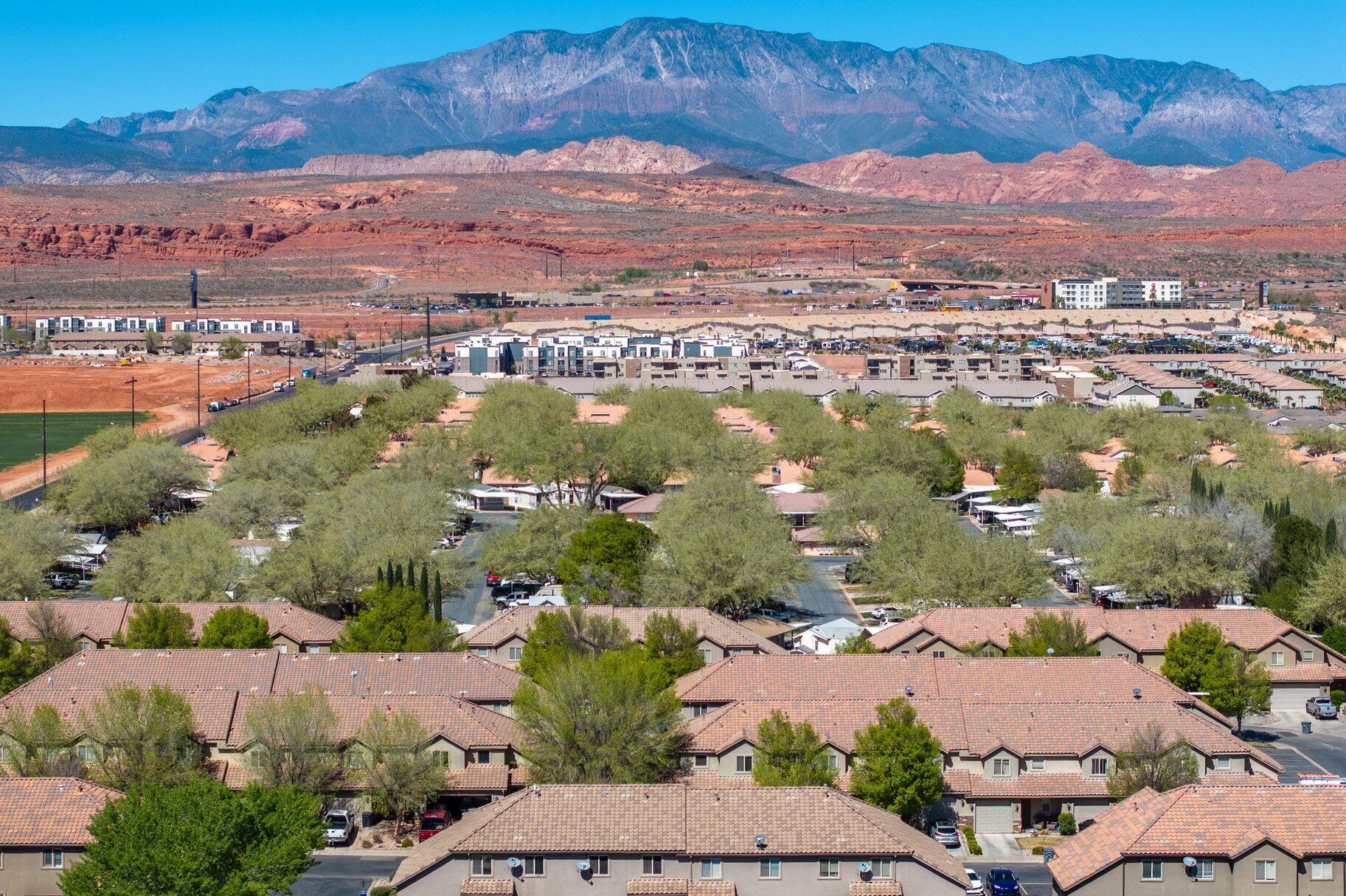 BRISTOL PARK TOWNHOMES - Residential