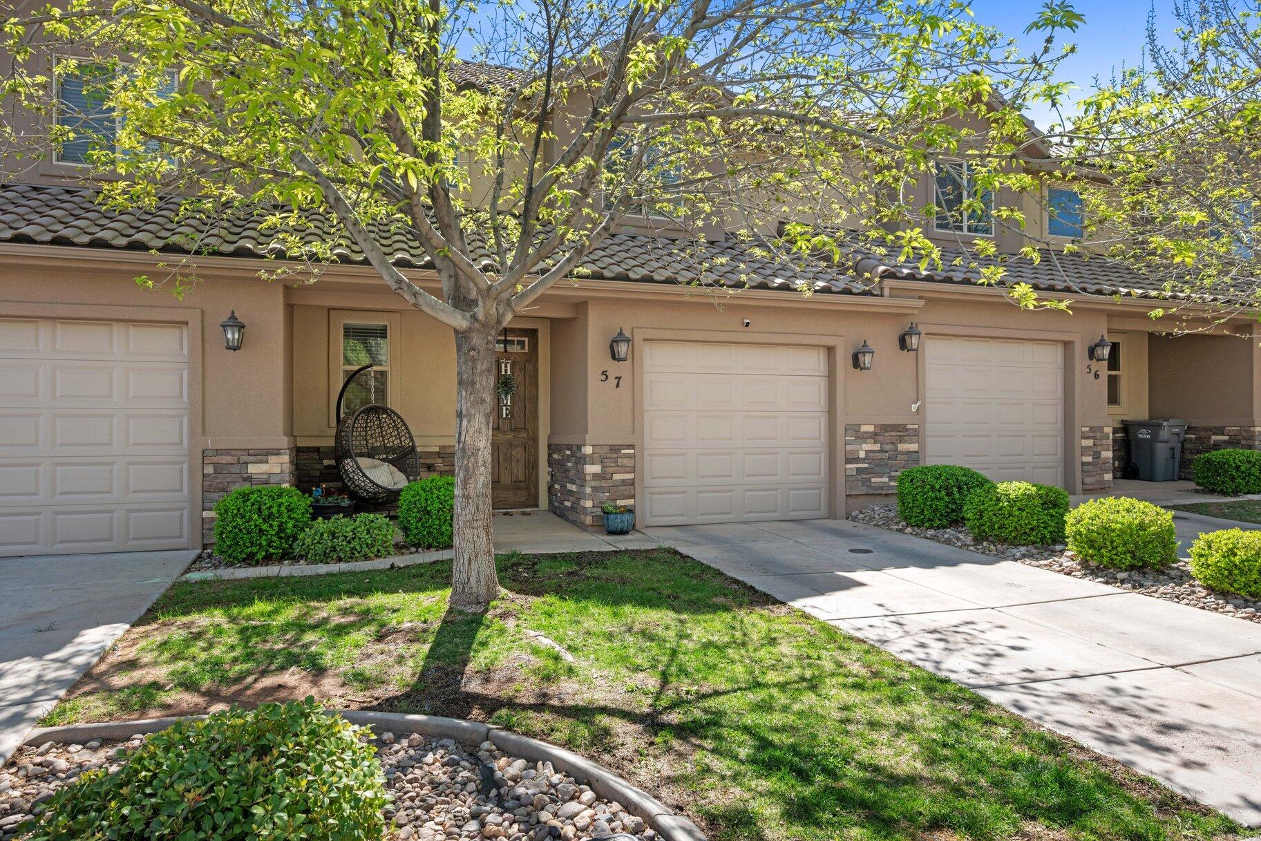 BRISTOL PARK TOWNHOMES - Residential