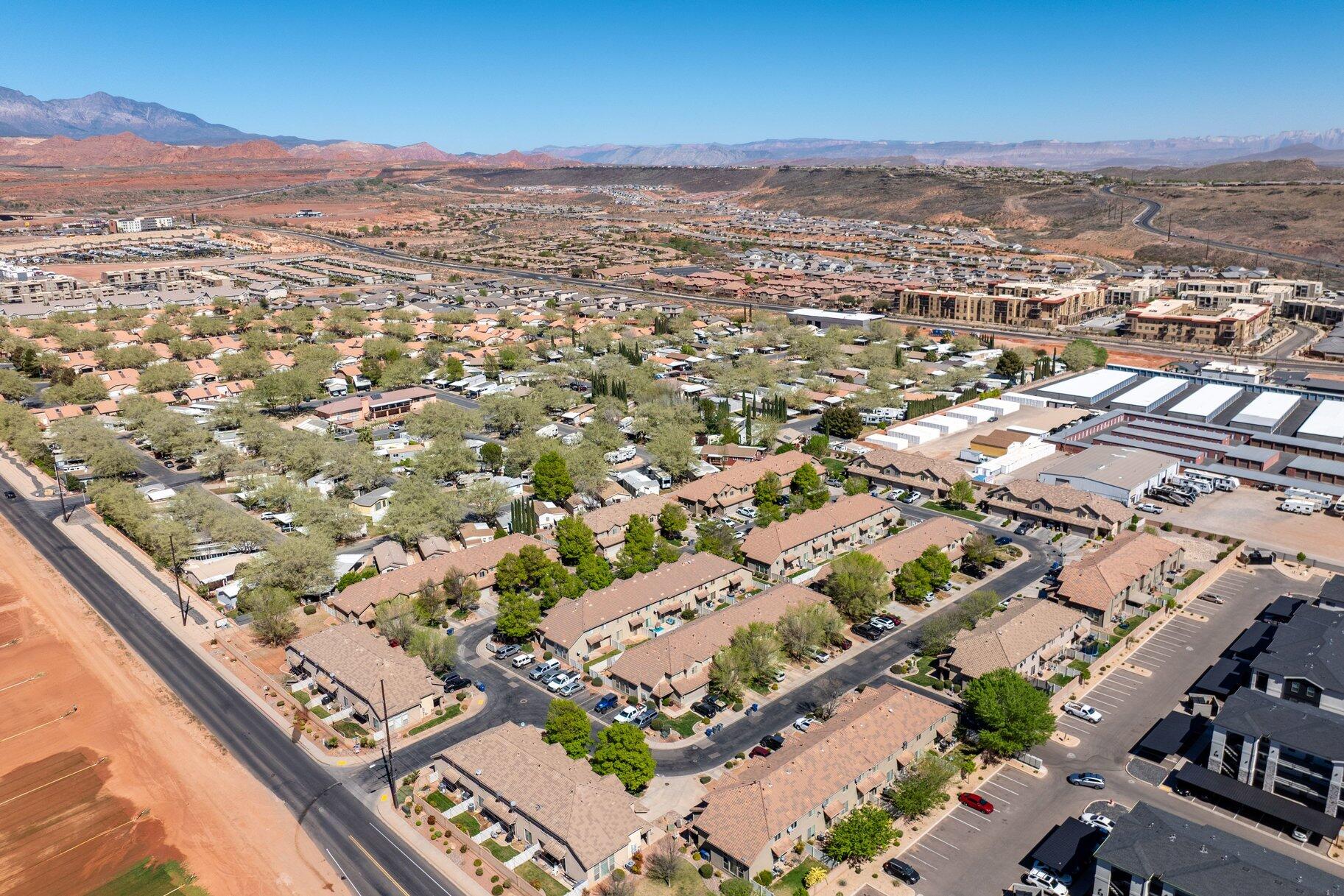 BRISTOL PARK TOWNHOMES - Residential