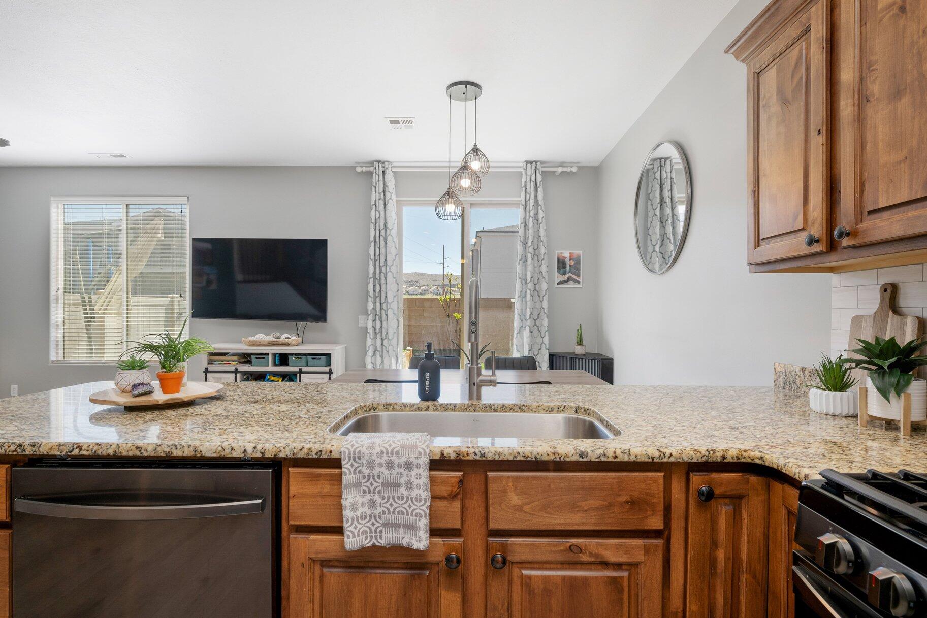 BRISTOL PARK TOWNHOMES - Residential