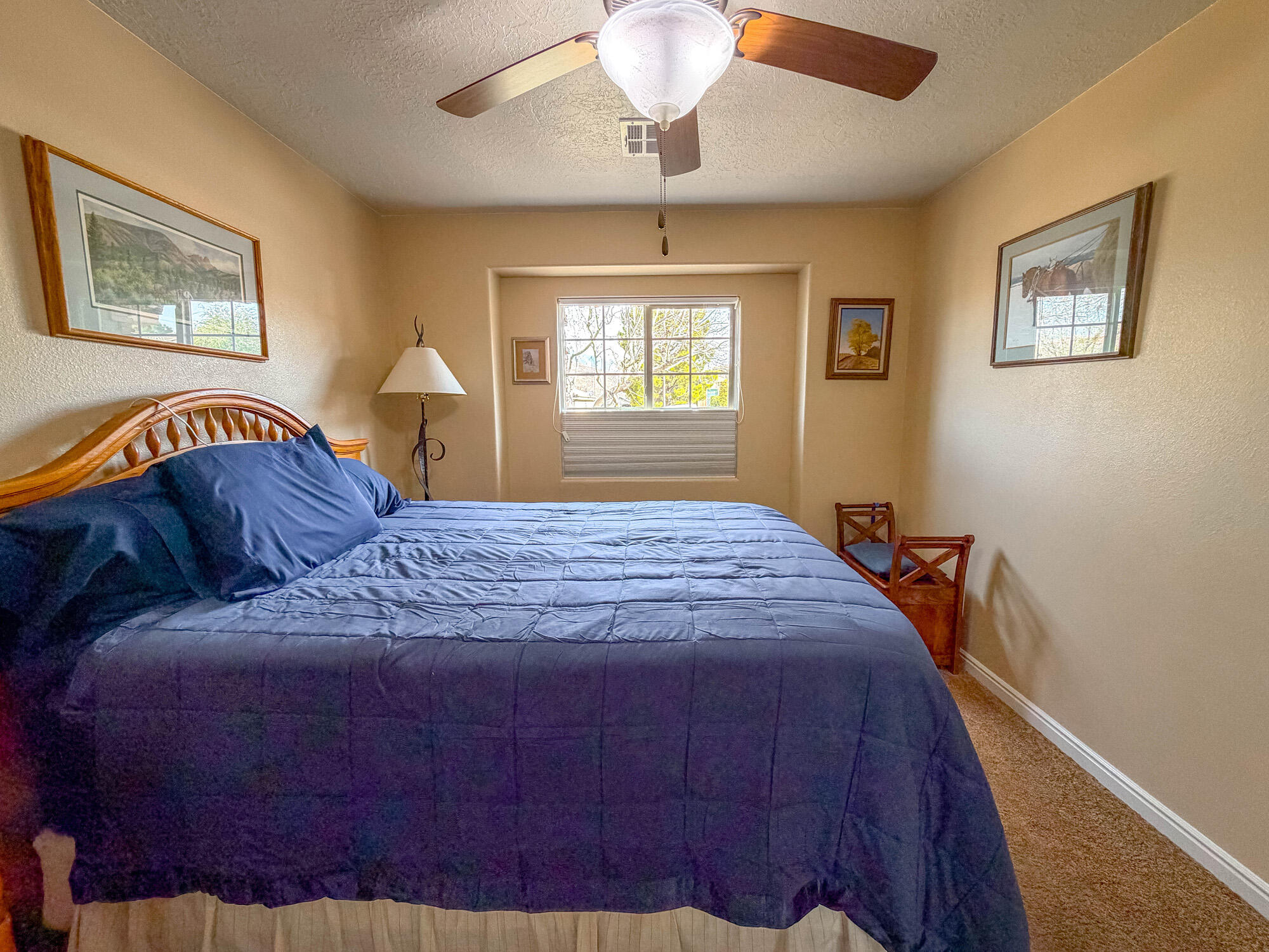 ROCK HAMPTON - Residential