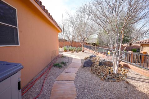 Tiny photo for 3571 W 250 N, Hurricane, UT 84737 (MLS # 26-270334)