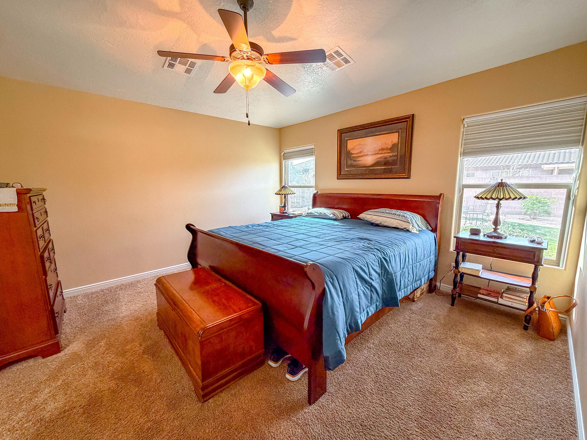 ROCK HAMPTON - Residential