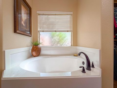 Tiny photo for 3571 W 250 N, Hurricane, UT 84737 (MLS # 26-270334)