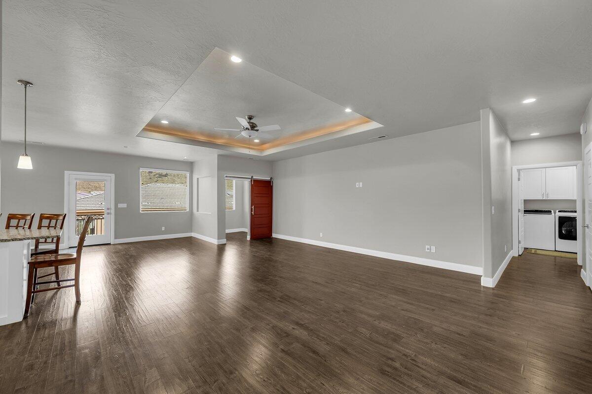 DIXIE SPRINGS - Residential