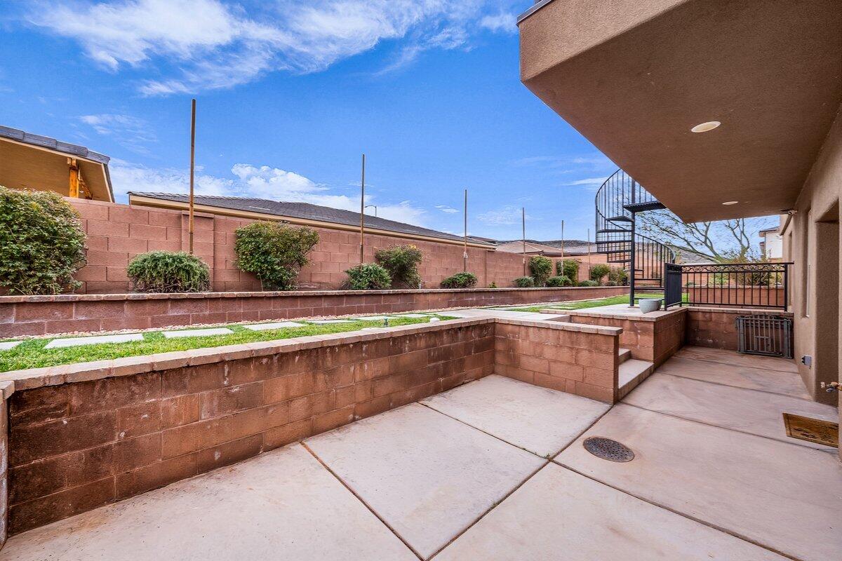 DIXIE SPRINGS - Residential