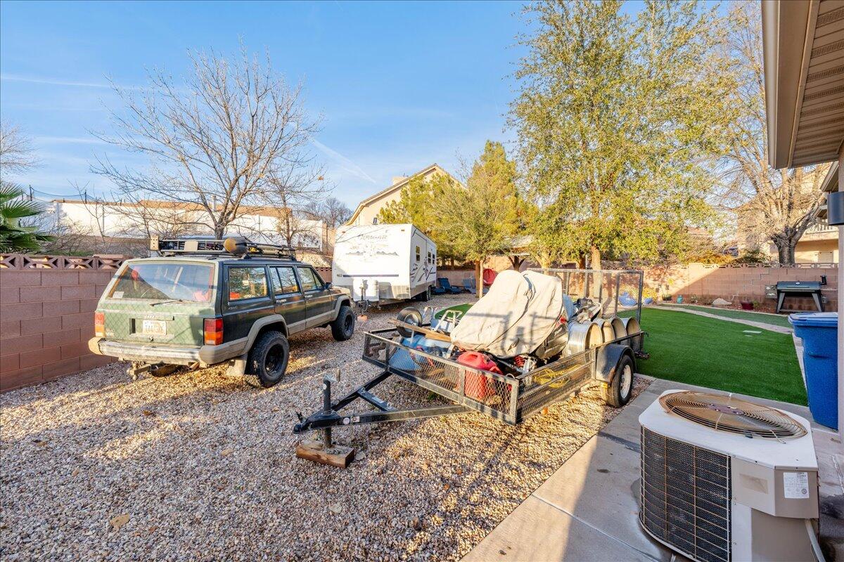 SUNRISE RIDGE - Residential