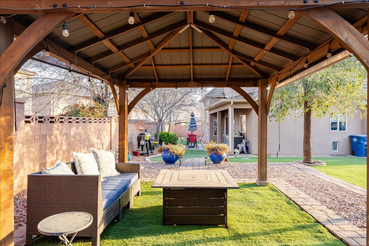 SUNRISE RIDGE - Residential