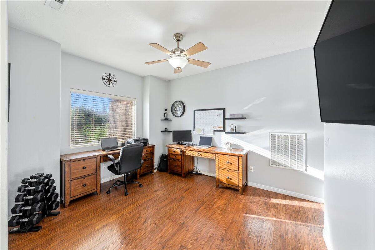 SUNRISE RIDGE - Residential