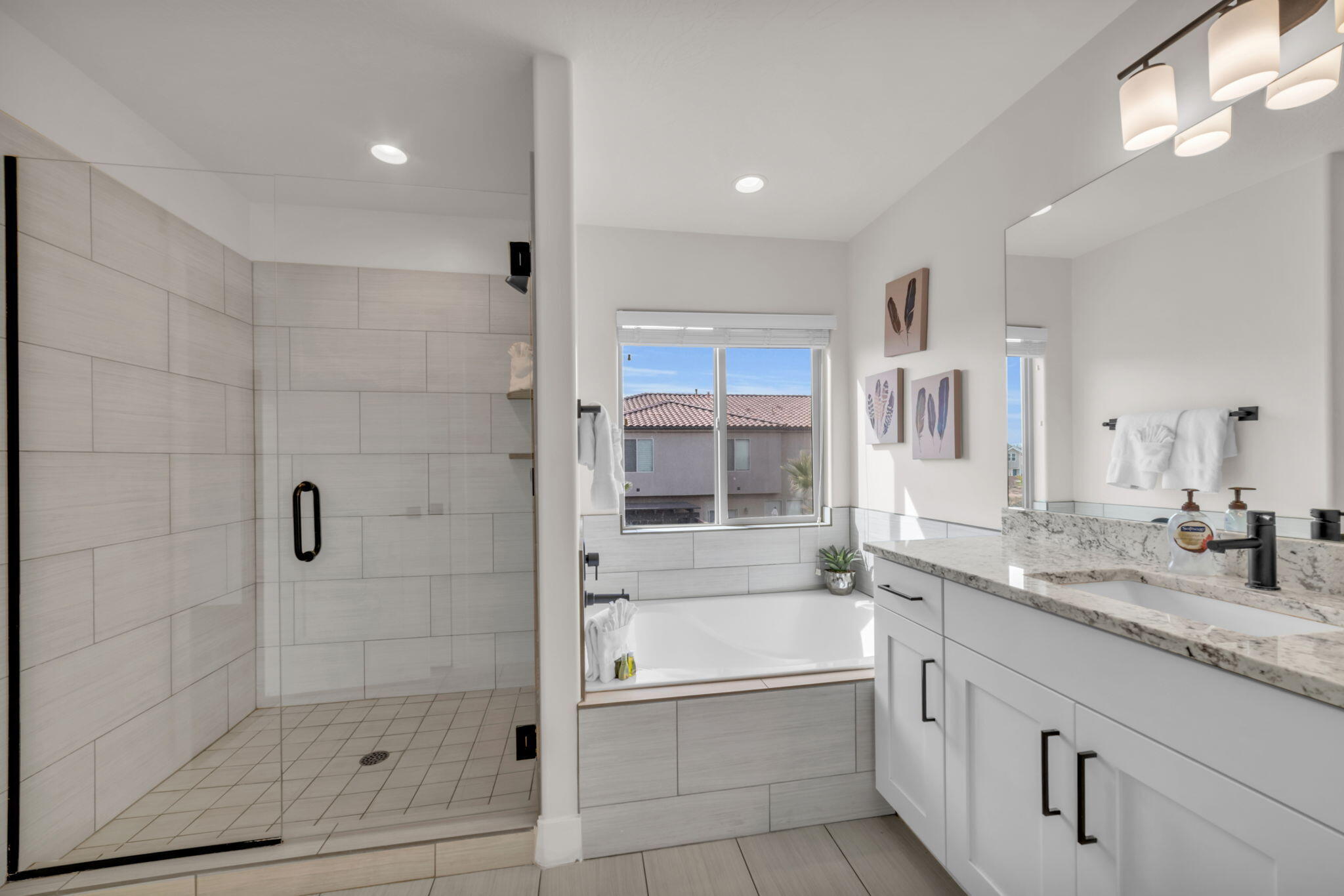 10 DIAGONAL CONDOS - Residential