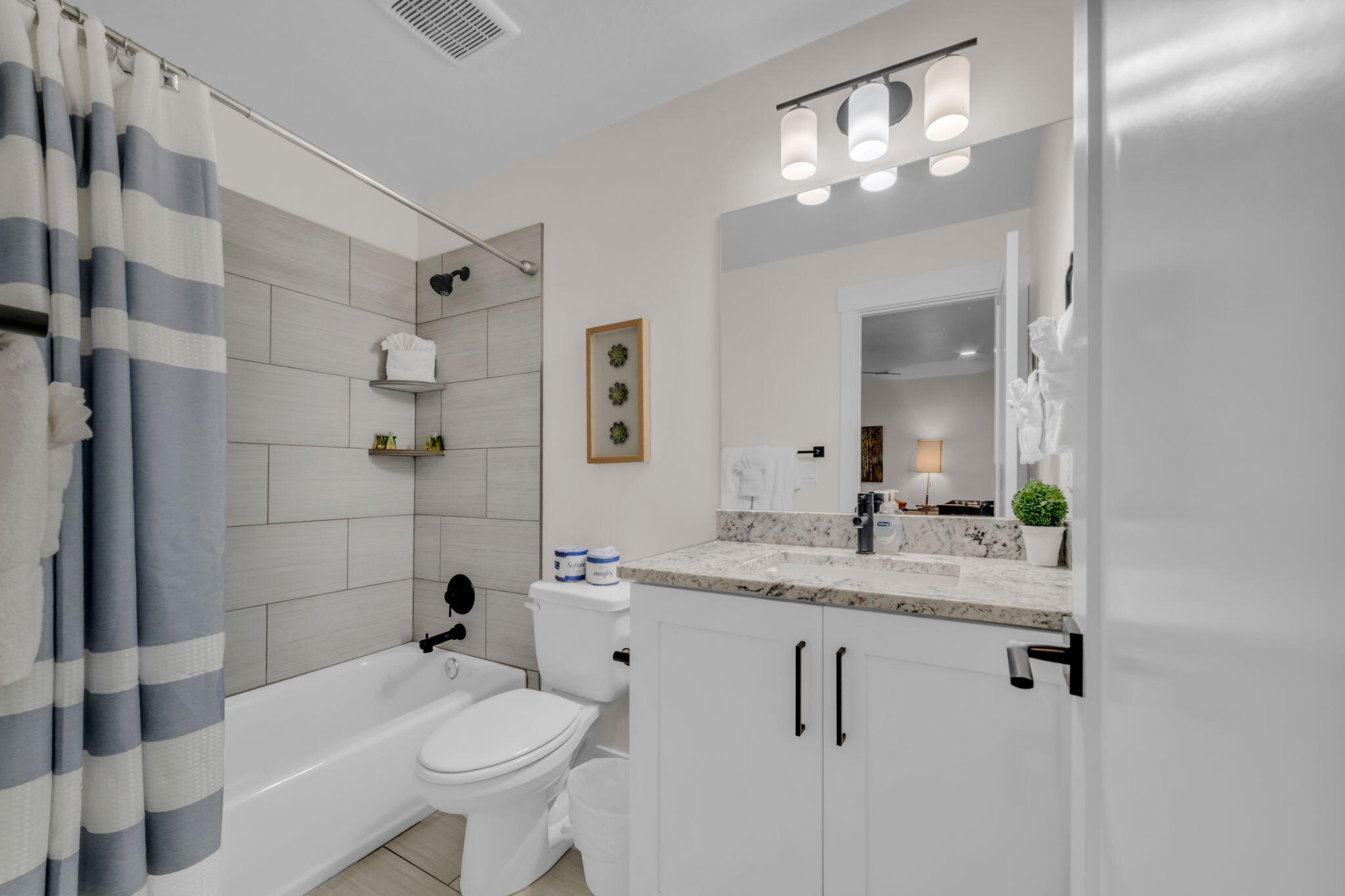 10 DIAGONAL CONDOS - Residential