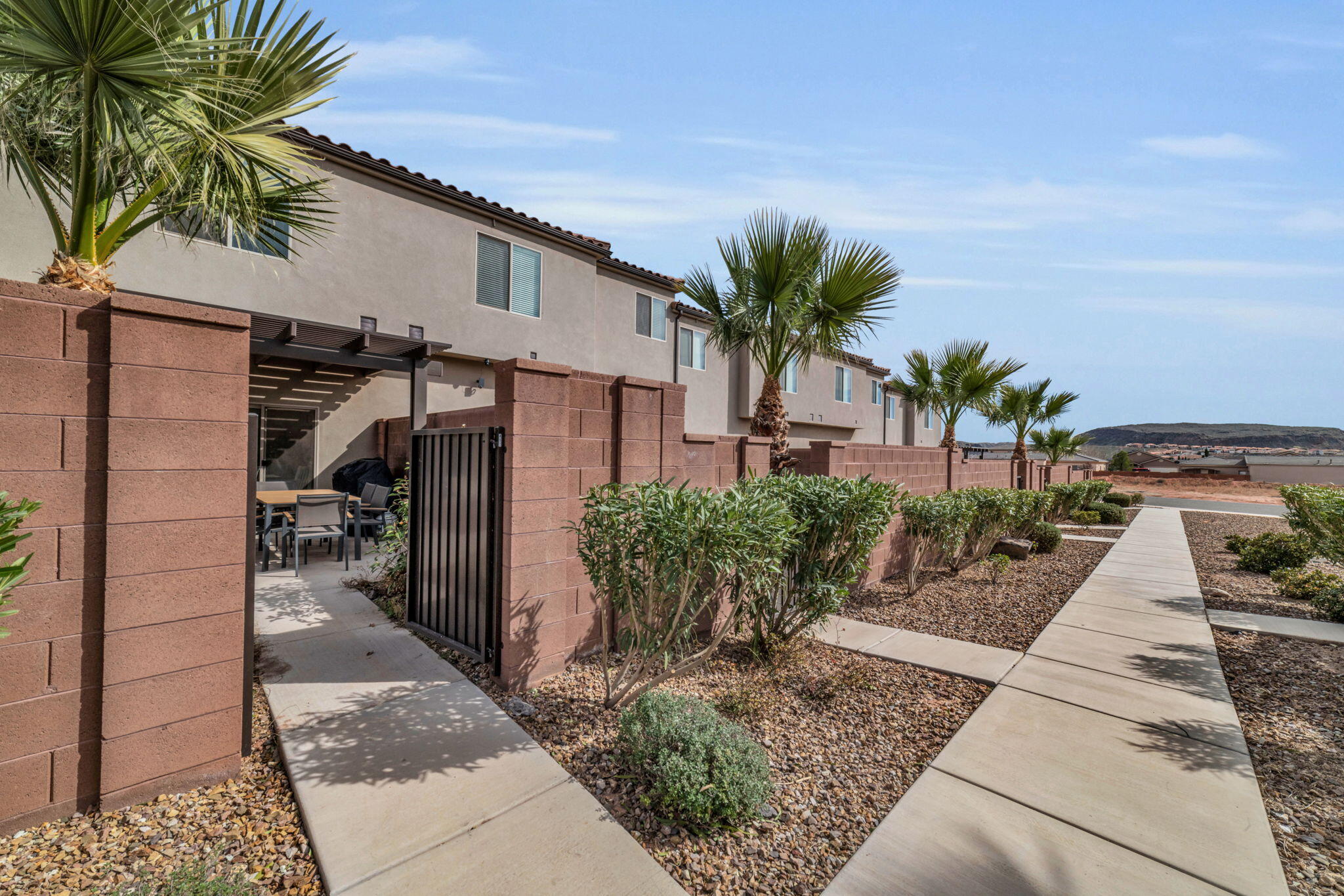 10 DIAGONAL CONDOS - Residential