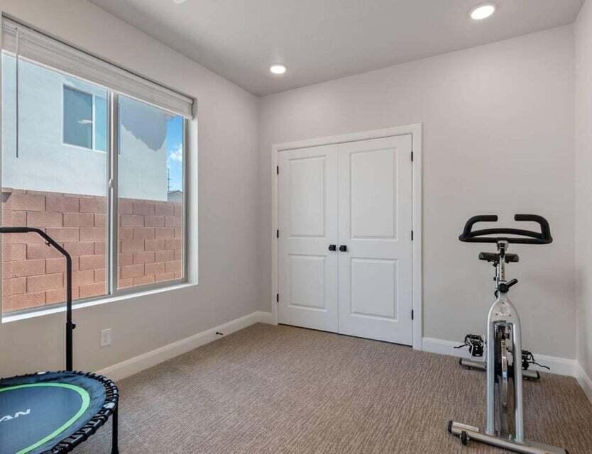 WARNER GATEWAY - Residential