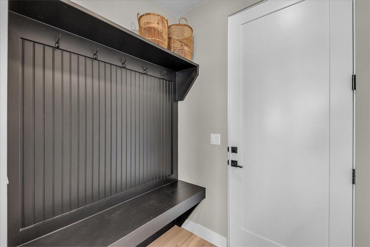 AUBURN HILLS - Residential