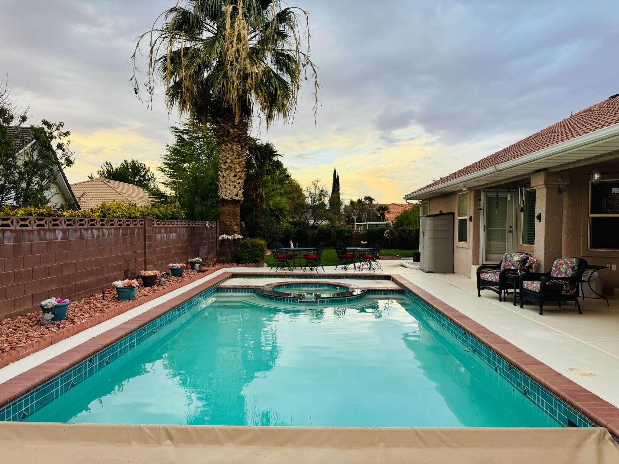 SUNSET PLATEAU - Residential